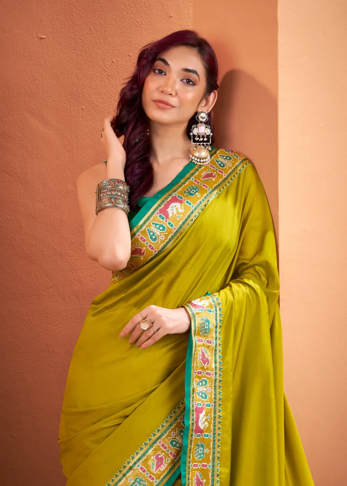 Buy Premium Silk With Patola Saree in Surat - Reseller Bazzar
